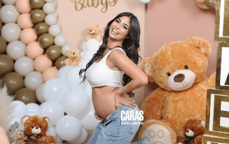 ¡Increíble! Daniela Celis muestra su pancita de embarazada de gemelos por primera vez