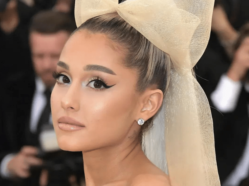 Ariana Grande revela por qué dejó de usar bótox y rellenos