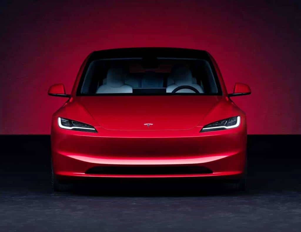¡Descubre las increíbles mejoras del nuevo Tesla Model 3!