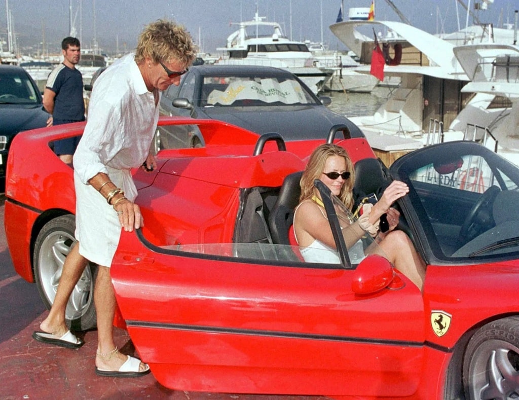 ¡Increíble! Subastan el Ferrari F50 de Rod Stewart por más de 2,8 millones de euros
