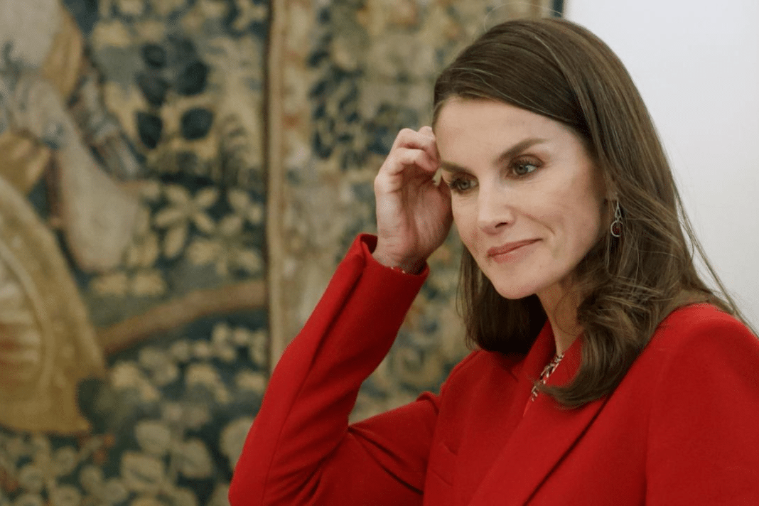 Escándalo real: los mensajes secretos de la reina Letizia a su amante