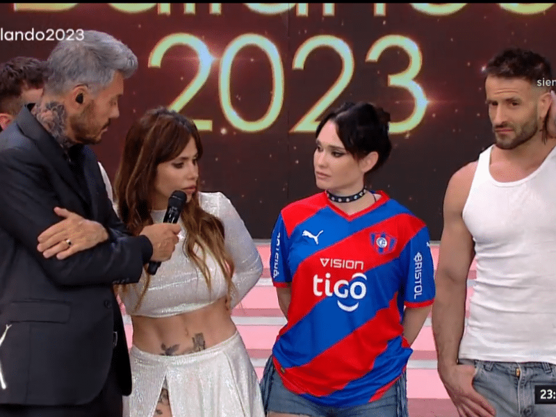 ¡Escándalo en el Bailando 2023! Romina Uhrig es eliminada tras enfrentarse al teléfono con Lali González