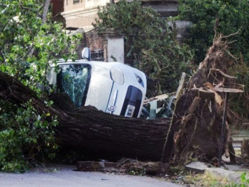 ¡Impactantes videos de la tormenta que azotó Buenos Aires!