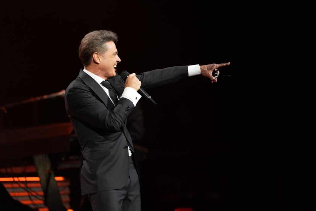 Luis Miguel llega a Argentina para su Cena de Gala y sus fans están emocionados