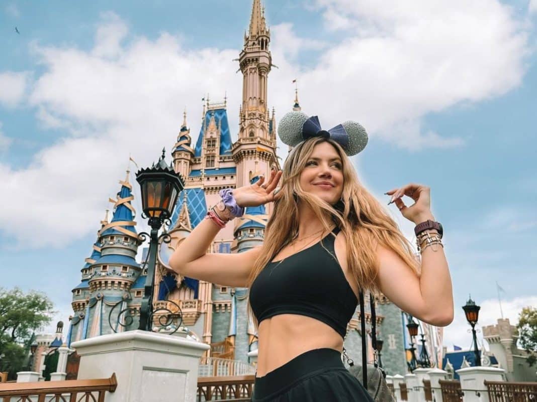 ¡Descubre el polémico viaje a Disney de Stephanie Demner!