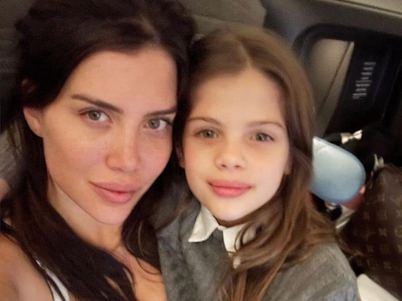 La talentosa Francesca Icardi sigue los pasos de su madre en la música