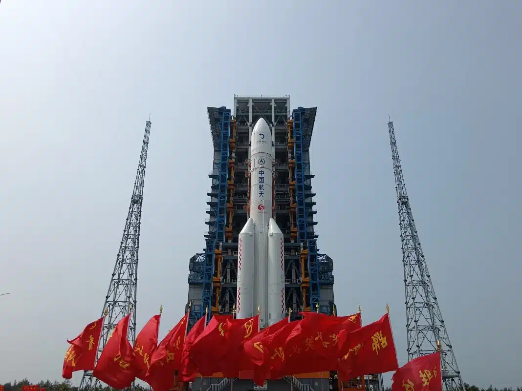 ¡Impactante revelación! China lanza misión espacial para recolectar muestras del lado oculto de la Luna