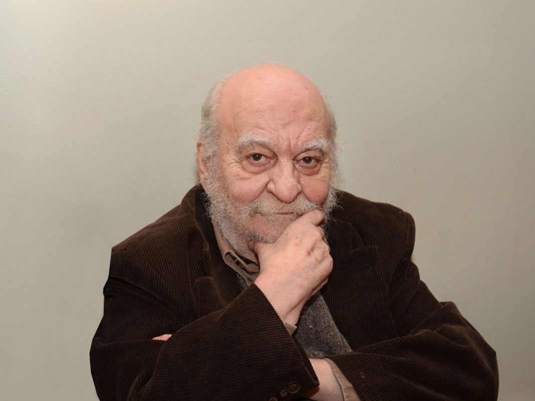 ¡Triste noticia! Fallece el aclamado dramaturgo Roberto 'Tito' Cossa a los 89 años