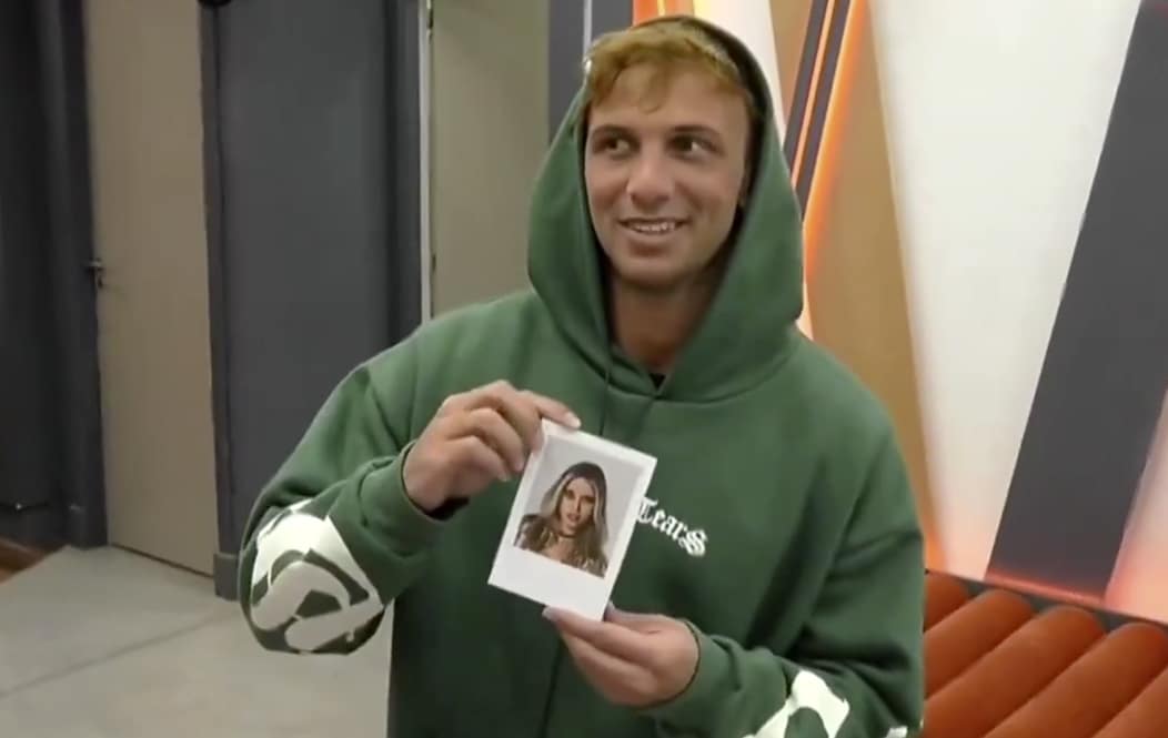 Bautista Mascia se emociona con la foto de Denisse que le entrega Gran Hermano