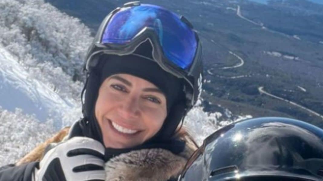 El look deportivo y elegante de Juliana Awada para esquiar en Bariloche