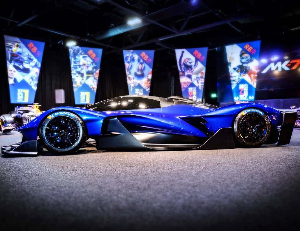 ¡Descubre el increíble Hypercar del equipo dominante de la Fórmula 1!