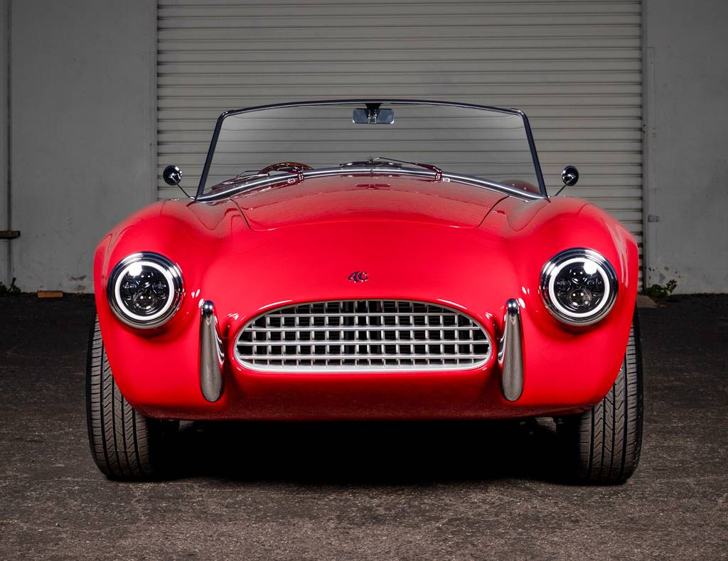 El Renacimiento Eléctrico del Icónico Roadster Británico AC Ace