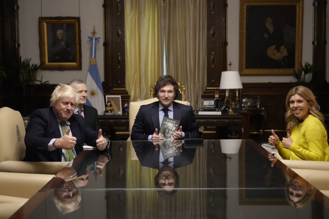 Recuperando las Malvinas: Una Estrategia Integral de 4 Dimensiones