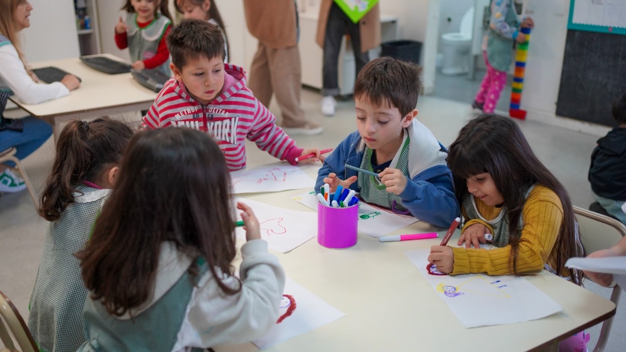 Vicente López: Liderando la Educación Pública con Innovación Tecnológica