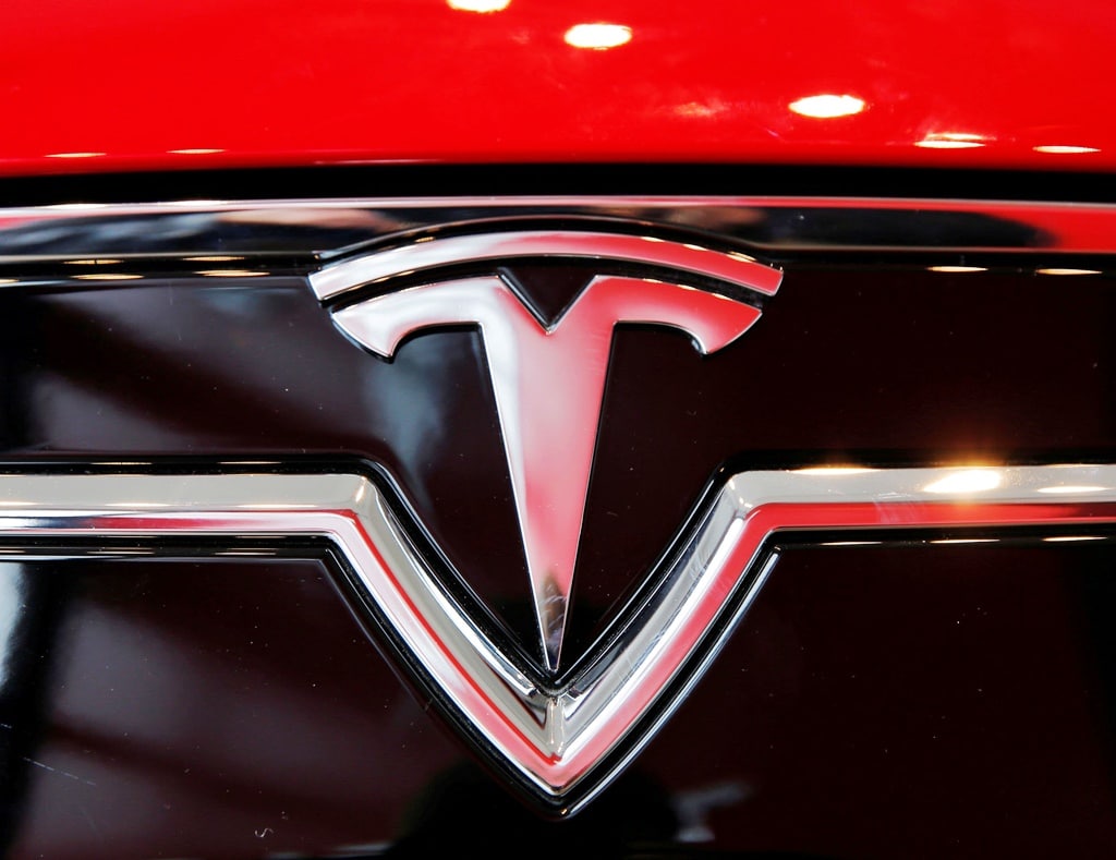 El Revolucionario Tesla Model Q: Asequibilidad y Tecnología Avanzada en un Paquete Compacto