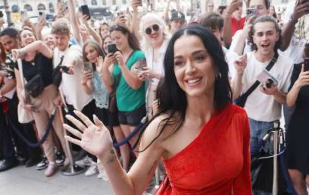 5 Mujeres Pioneras Que Harán Historia en el Espacio con Katy Perry