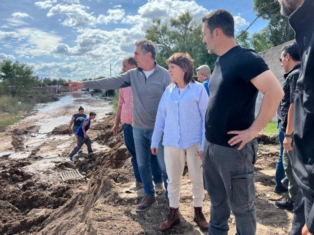 Bahía Blanca: Llamado a la Acción - Voluntarios Reconstruyen la Ciudad