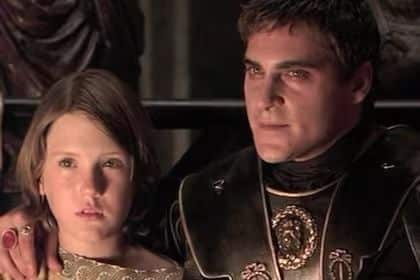 De Lucius a Adulto: La Evolución Sorprendente de Spencer Treat Clark
