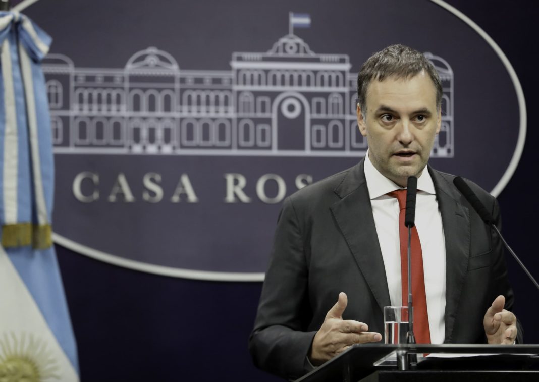 La Batalla por Buenos Aires: Cómo la Devaluación Amenaza el Ascenso Libertario