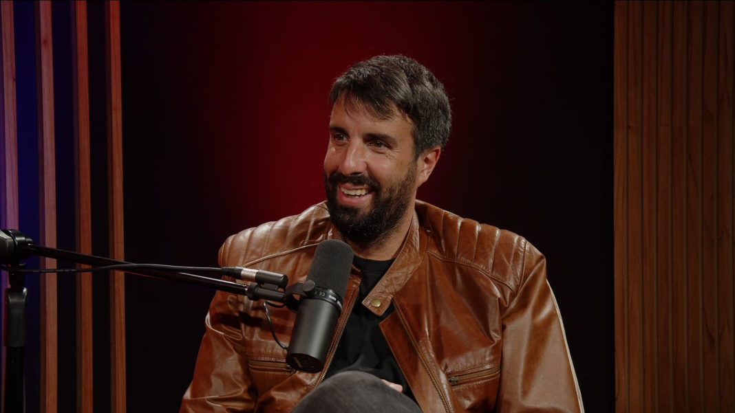 Flavio Azzaro: De Kiosquero a Empresario, Una Historia de Pasión por el Fútbol y la Vida