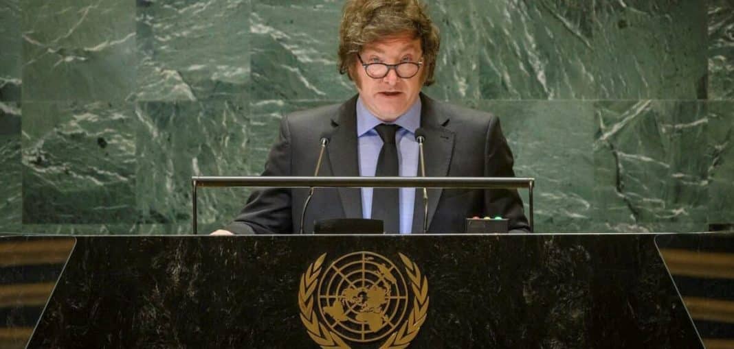 Hacia un Nuevo Paradigma: El Revisionismo Periférico de Javier Milei