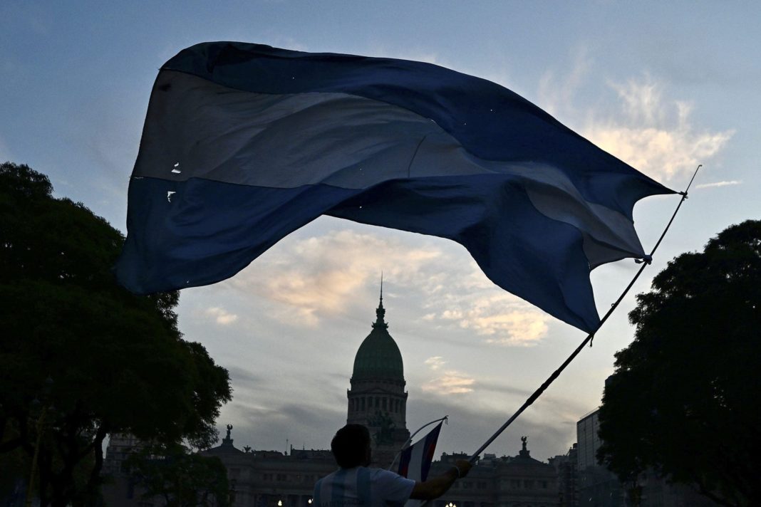 Irán e Israel Acuerdan Tregua Tras Escalada Bélica