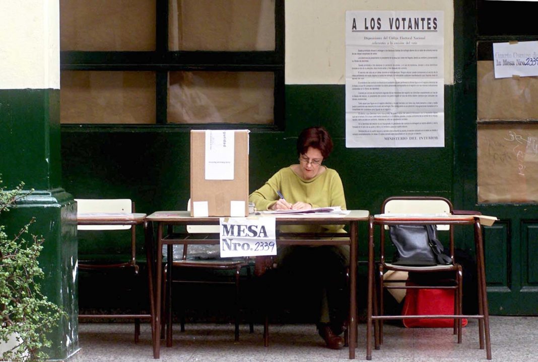 La Apatía Política: Entendiendo a los Decepcionados de la Democracia