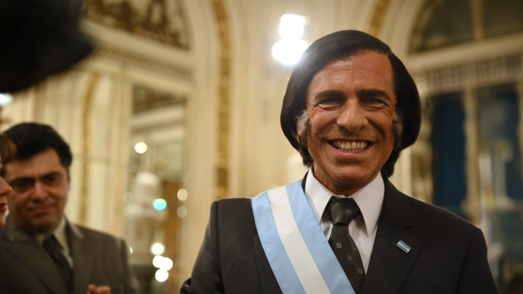 La Década Menemista: Cuando el Poder se Convirtió en Espectáculo